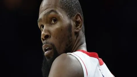 官方揭晓：B费荣膺英超第28轮最佳球员